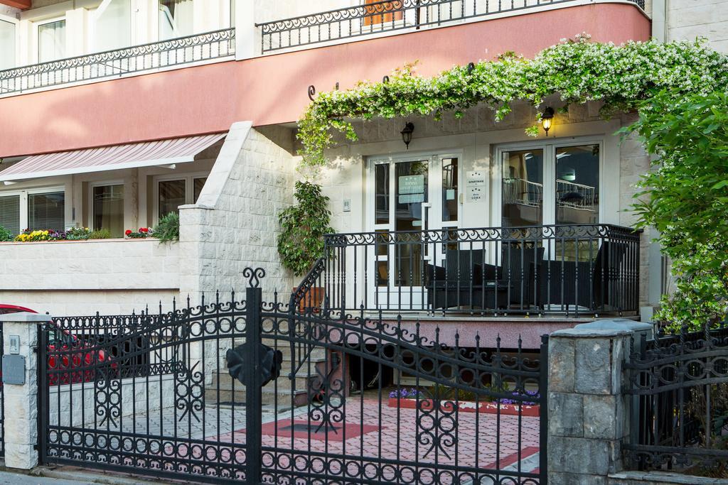 Apartments Ivona Будва Экстерьер фото